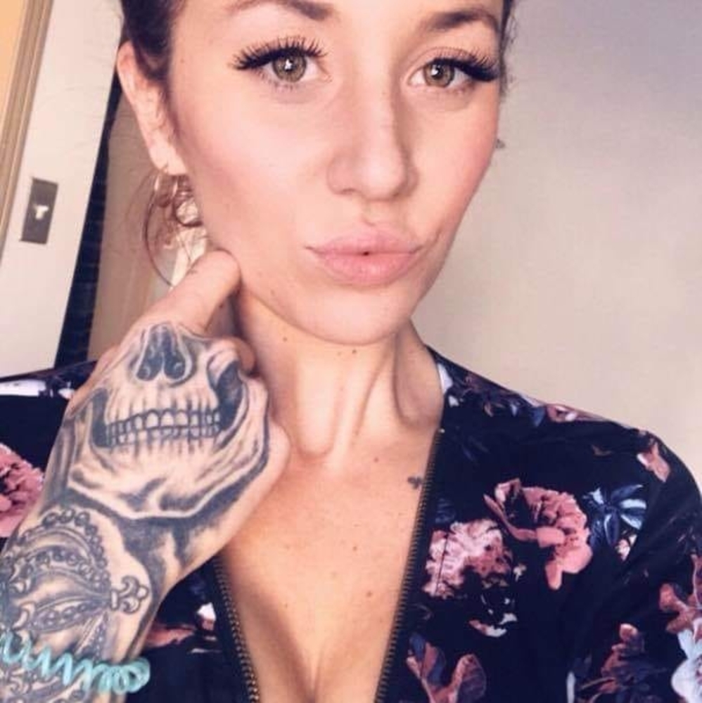 Meet your Posher, Emilie